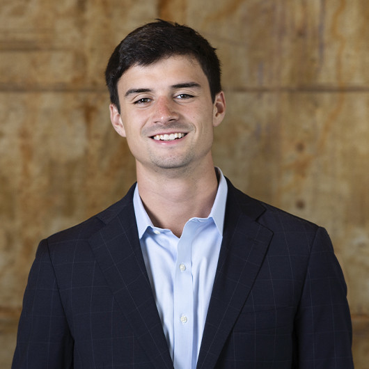 Headshot photo of Oliver Sheikhli